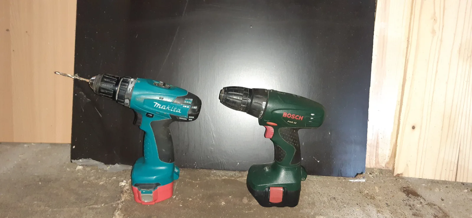 Ferramentas Bosch e Makita em comparação editorial