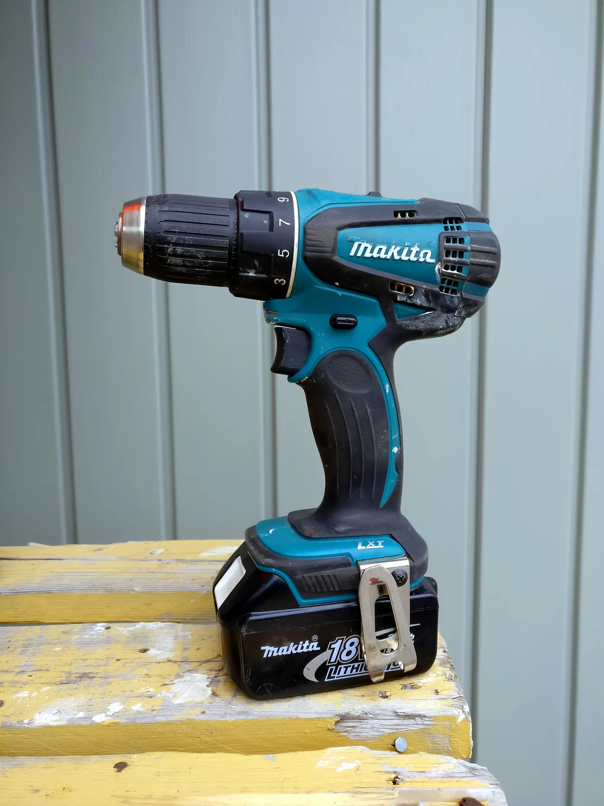 Exemplo de ferramenta Makita 18V